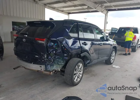 2021 Toyota Rav4 Xle Premium z USA, uszkodzony, nr VIN 2T3C1RFVXMW171339